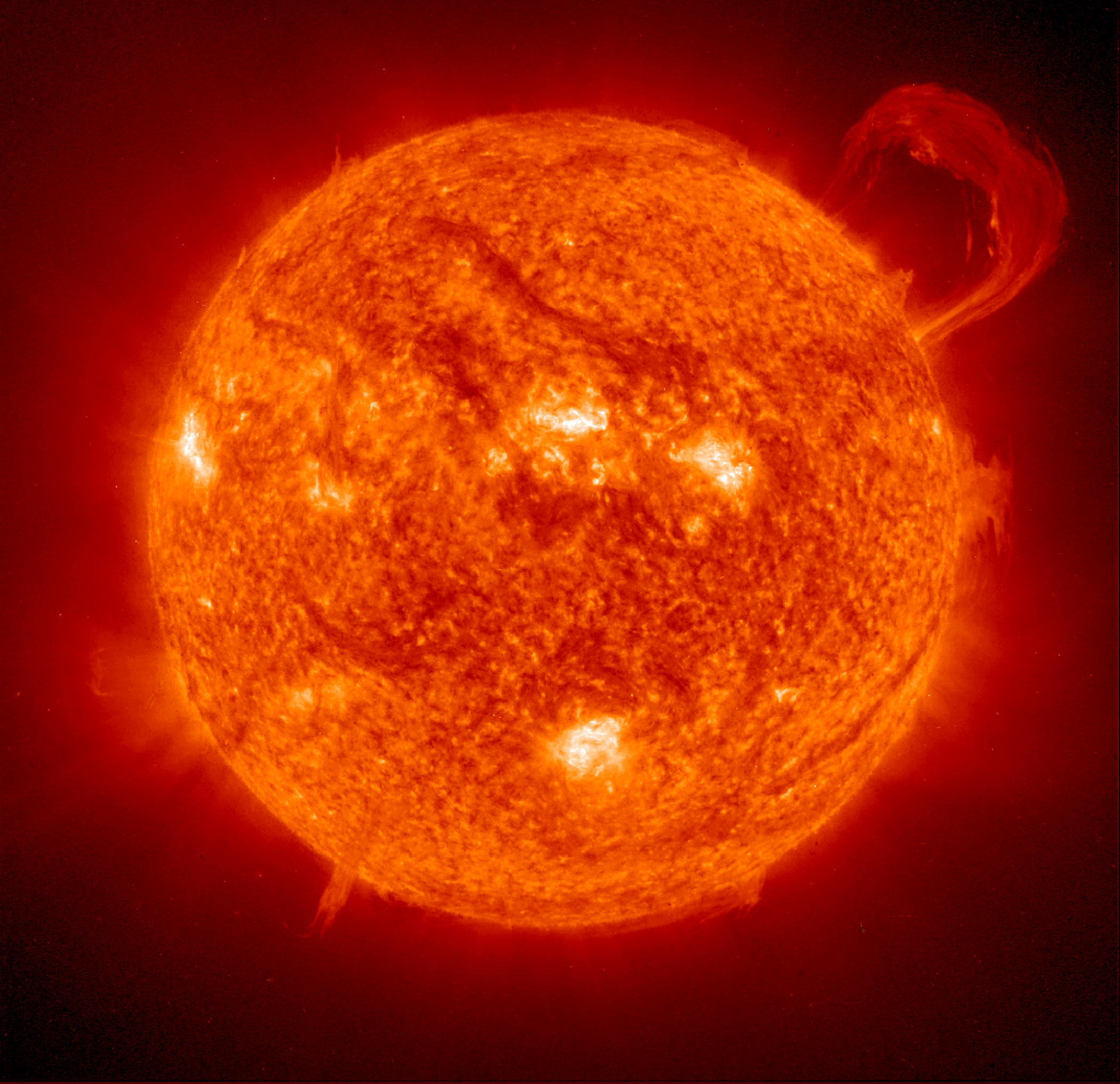 http://dracul.kill.pl/~bielu/astronomia/slonce/00025.jpg